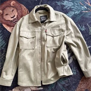 NWOT Levi's Army Green Shacket / Jacket